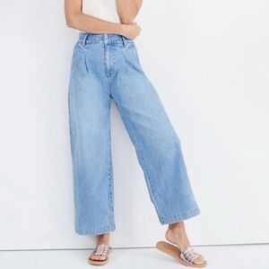 Madewell Pleated Wide-Leg Jeans in Kinnon Wash 4